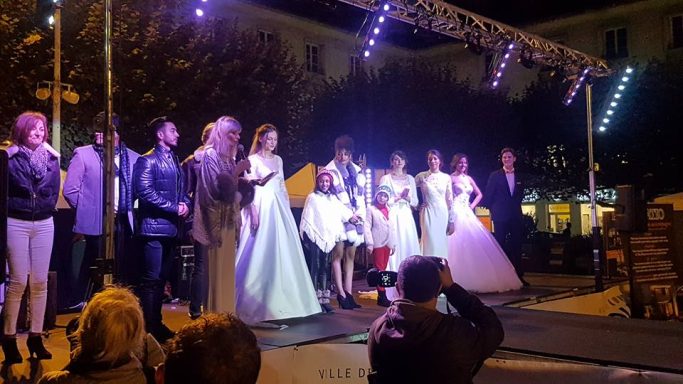 Défilé Tours Place de la Victoire